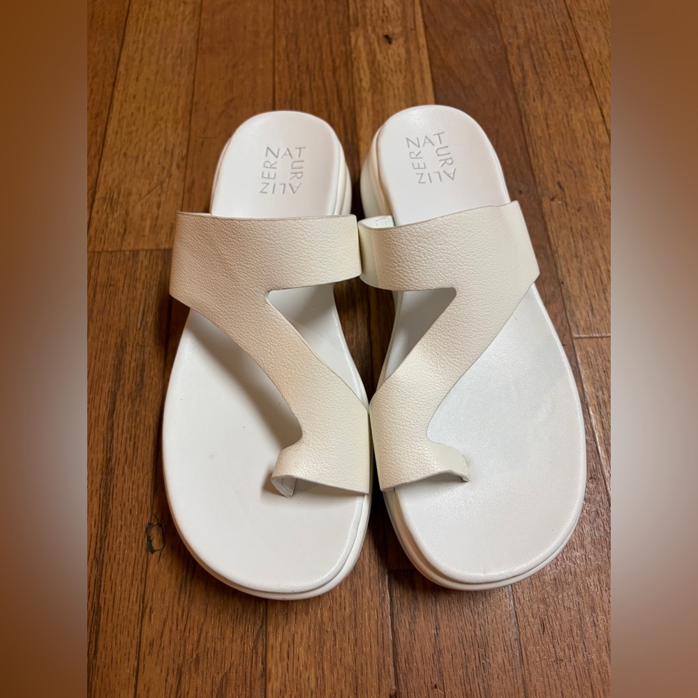 Naturalizer Women's White Ivory Cutout Slide Sandals - Picture 3 of 8